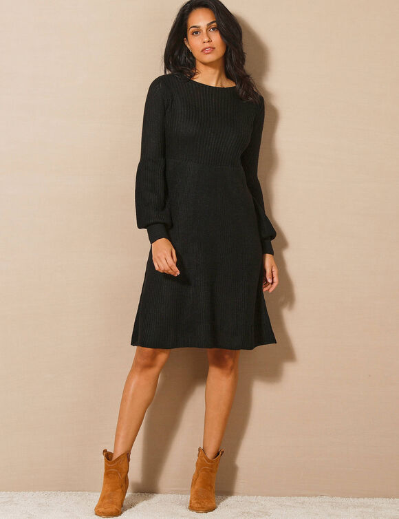 Robe pull évasée en maille anglaise (noir) Robe pull évasée en maille anglaise (noir)